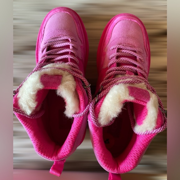 UGG® Highland Hi Heritage Sneaker - Little Kid / Big Kid - Raspberry Sorbet - Picture 10 of 11